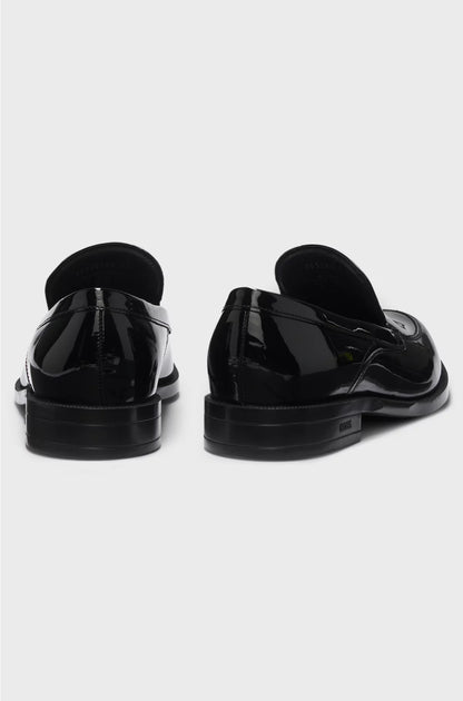 LOAFERS IN PATENT LEATHER